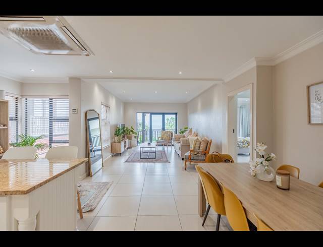 2 BEDROOM APARTMENT FOR SALE IN ESSENWOOD